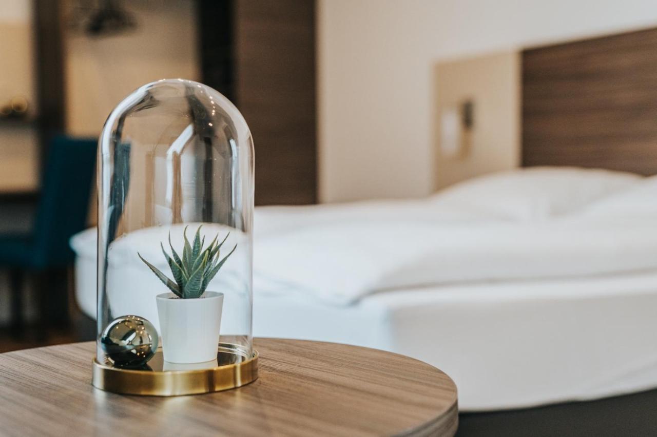 Hotel Restaurant Adria Stuben Bruehl ภายนอก รูปภาพ